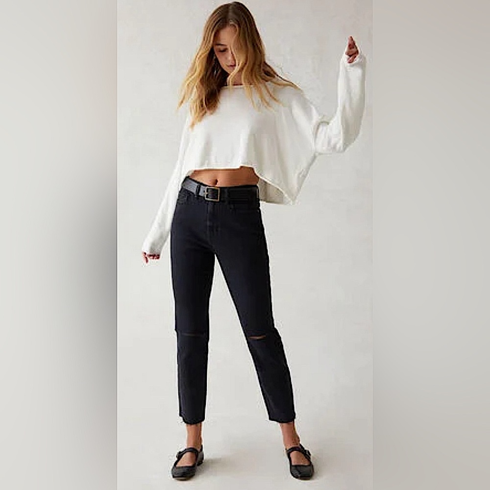 HIGH RISE ANKLE JEGGING MATERIAL FRAY AT ANKLE VERY COMFY!
